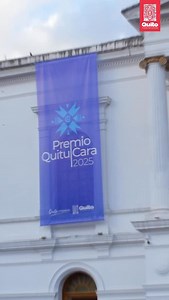 ✨ #PremioQuituCara2025 | El 8 de septiembre celebramos en el @teatronacionalsucre la Ceremonia del Premio Quitu Cara 2025, un homenaje a quienes mantienen viva la memoria de nuestras parroquias rurales. 🌱 📜 Se entregaron seis menciones de honor a colectivos que conservan y transmiten tradiciones ancestrales. 🏆 El galardón principal fue para la Casa Cultural Martina Carrillo, en Calderón, por su labor en defensa de la memoria, la resistencia y la diversidad cultural de Quito. 💙 Con el comprom