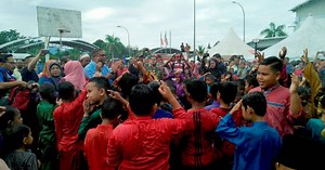 1,000 boys, including newborn, undergo mass circumcision ceremony in Baling | New Straits Times