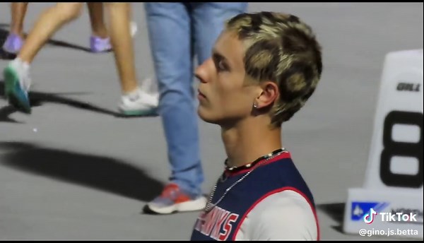 I've came a long way, and I'm still not planning on being done anytime soon#track #moots #fyp #hurdles