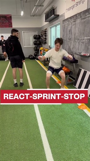 🎾 React. Sprint. Stop. #ReactionDrill#DecelerationTraining#SpeedAndControl#FootballFitness#Train