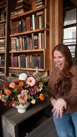 We’re back for the holidays, and we couldn’t be more excited!!! We’ve missed you. 🧡 After a wild (and wonderful) event season, we’re ready to bring the fall magic to your tables. Think glowing centerpieces and wrapped bouquets in those rich autumn tones we all love. Easy, natural totally Thanksgiving ready. Pre order by Nov 19th , while supplies last. Offerings are on the site! All orders will be delivered Wed Nov 26th within our delivery area with a reduced delivery charge. Reach out if you ha