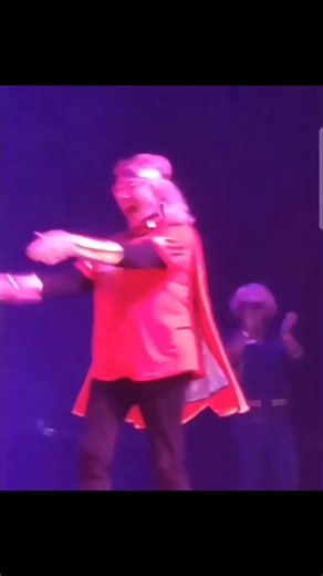 #Maine Video resurfaces of Maine Governor Janet Mills Pulling Out All Her Fancy Dance Moves at a Halloween drag show in Portland, Maine. The footage comes as Trump and Mills got into a Heated Back And Forth on live TV over the governors refusal to comply with Trump’s executive order banning men from women’s sports. Mills told Trump she would see him in court. The footage was reportedly taken in 2022 at the Great Pumpkin Ball, Maine’s largest LGBTQ Halloween dance party | Christina Aguayo News