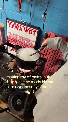 Cooking Pasta While My Boyfriend Mods His Corvette