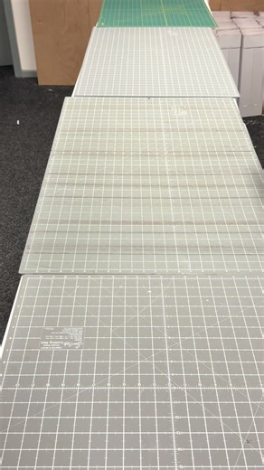 ✨ Jo Morton | Jamestown — Now in Stock & Online! ✨ If you’re new around here, you might think we only stock Tilda… but oh no 👀 we carry thousands of beautiful fabrics — and this one is a stunner! Jamestown by Jo Morton is a rich, heritage-inspired collection featuring classic florals, delicate ditsy prints, subtle geometrics and timeless stripes. The palette is everything you’d expect from Jo — warm indigos, deep reds, soft neutrals and earthy tones that feel perfectly aged and wonderfully trad