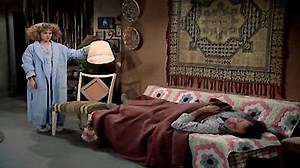 Watch Taxi Season 5 Episode 5 - Scenskees from a Marriage (2)