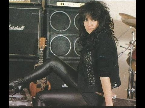 Episode 2: Kim McAuliffe of #GIRLSCHOOL #womeninmetal