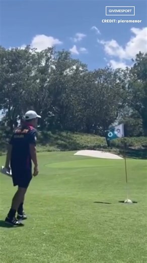 113K views · 519 reactions | Football & golf 퐜퐨퐦퐛퐢퐧퐞퐝 ⚽⛳ IG: pieromenor | GiveMeSport | Facebook