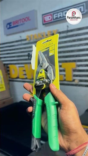 Stanley STHT2-14-564-8 Aviation Snips Review ✂️ Best Right Cut Metal Cutting Tool? #tools