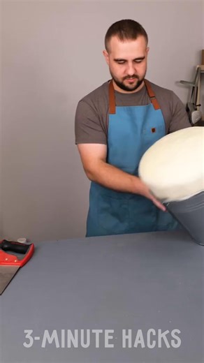 Bucket chair build using a plastic bucket | 3-Minute Hacks