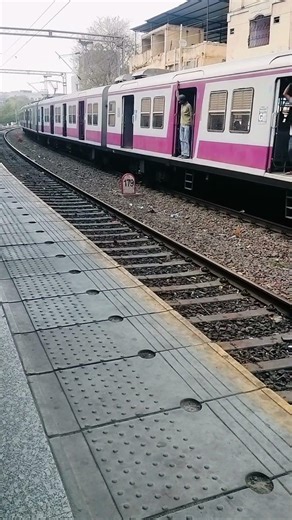 HYDERABAD|MMTS Locale Train🚂🥵#train #viral #videos #egypte #indonesia #uzbekistan #nepal #me #metro