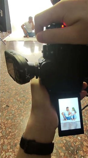 Romantic poses in the studio: How to convey tenderness 💕 (White background)
