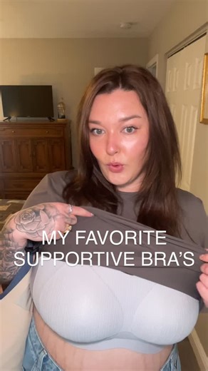 Amanda Lewis | Some of the most comfy bras out there for large chest ladies like myself 🤎🍈👌🏻They hold everything together, smooth out my back, nothing is... | Instagram