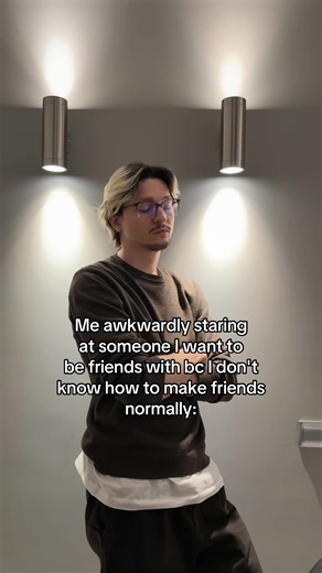 😳😳 | staring at people