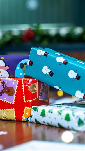 Start a new festive tradition your family will treasure this Christmas. 🎄✨ This December, the Santa Steam Express departs London Victoria on eight exclusive journeys across two festive days. The 90-minute steam-hauled adventure through the capital is set to be brimming with seasonal magic for all the family. Meet Santa, sing along with his mischievous elves, and enjoy heart-warming entertainment from the North Pole as our beautifully decorated train comes to life with Christmas spirit. Little o