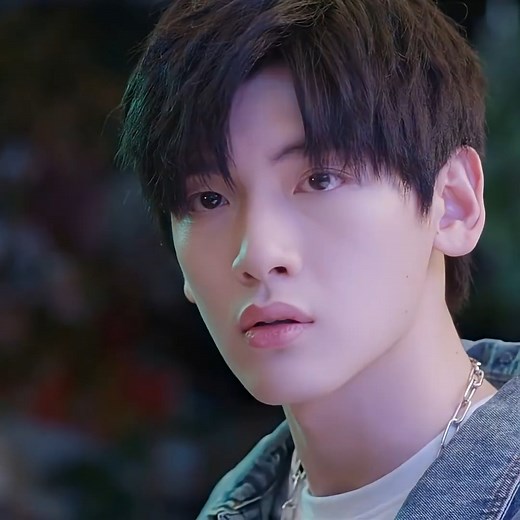 817K views · 48K reactions | 你是过去时了  #FallingIntoYourSmile #你微笑时很美 #XuKai #许凯 #ChengXiao #程潇 #YOUKU #优酷 | 优酷Youku | Facebook