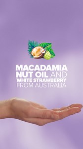 100 hours of hair moisture - With Australian Macadamia and White Strawberry | Aussie Hair