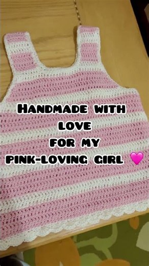 My daughtes loves pink, so I crocheted her this little top 💗#crochet #crochettutorial #crochettop