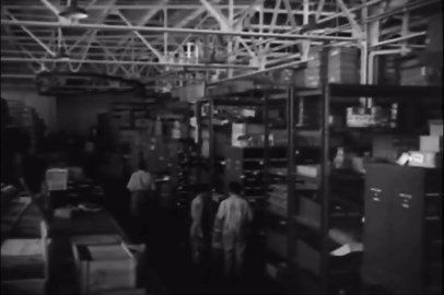 Step Back in Time: A Tour of a 1940s Car Manufacturing Plant in Mexico