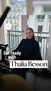 Elle crève l’écran dans la dernière saison d’Emily in Paris dans son rôle de Geneviève et ne compte pas s’en arrêter là. À 23 ans, Thalia Besson commence à se faire un nom dans le cinéma mais aussi dans le petit monde de la mode. Invitée fin septembre au défilé Balenciaga Printemps-Eté 2025 durant la Fashion Week de Paris, la jeune femme nous a embarqués dans les coulisses de sa préparation cheveux et make-up. #getreadywith #grwm #emilyinparis #thaliabesson | Marie Claire France