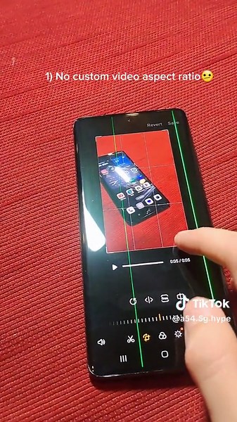 OneUI Features vs OnePlus: A Tech Comparison