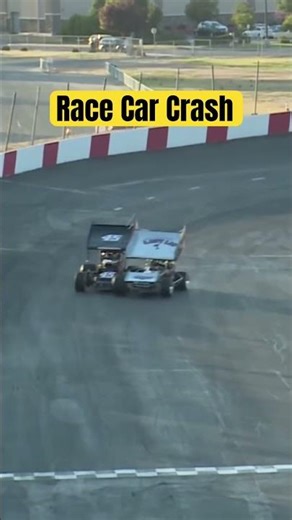 CRASH - Super Modified vs Sprint Car