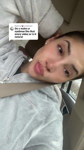 Eyebrow Shaping Tips for Perfect Arches