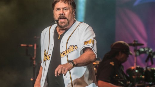 Best weekend things to do in Naples: Last call for plays, seafood fest