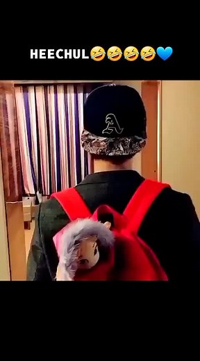 🤣cantando la música de frozen🤣💙 #superjunior #희철 #kpop #idol #funny | heechul