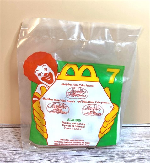 Mcdonald's Walt Disney Home Video Presents Aladdin King of Thieves Figurine and Building "aladdin" 1996 - Etsy