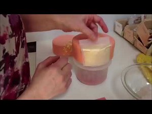 How to make gold fondant with edible paint and gold leaf.