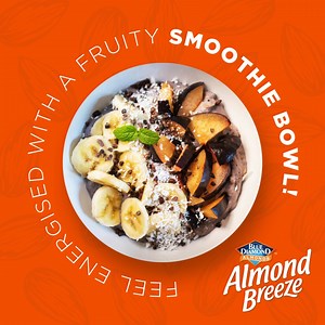 便 Create a spring smoothie bowl that’s as beautiful as it is nutritious! Blend Almond Breeze with your favorite fruits, and top with granola. #SpringSmoothie #AlmondBreezeSA | Blue Diamond Almonds South Africa | Facebook