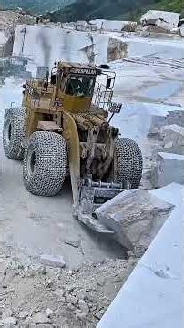 CAT 992D Loading Massive Marble Into Dumpers! 🔥 #heavyequipment #machinerymoving #earthmoving