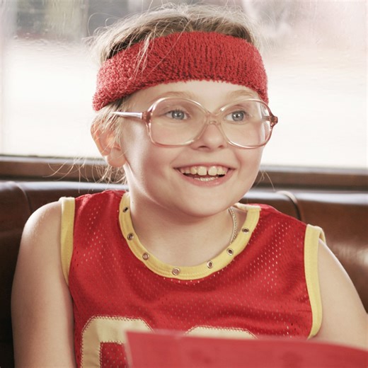 Abigail Breslin Makes Rare Public Appearance for Little Miss Sunshine’s 20th Anniversary