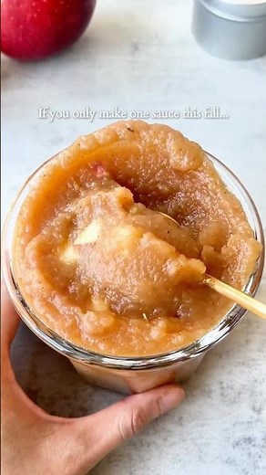 Homemade Applesauce #applesauce #applecinnamon #appleseason #fallrecipes #easyrecipe #nosugar #sauce