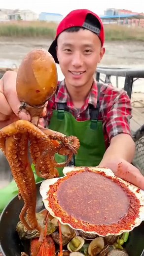 SEAFOOD MUKBANG🐙🦐🔥🌶 #mukbang #trending #asmrfood #tiktok #fyp #mukbangseafood #chinesefood #shell #spicy #