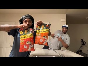 Smartfood Cheetos Cheddar & Flamin Hot Flavored Popcorn Taste Test Review