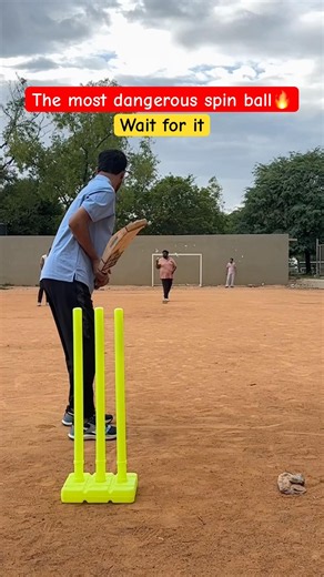 The most dangerous spin ball🔥 how to spin a ball🫡 #viral #cricket #spinbowling #cricketlover #spin