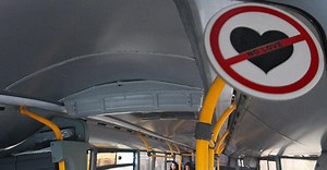 Lesbians in Iran: Between desire and taboo | Qantara.de