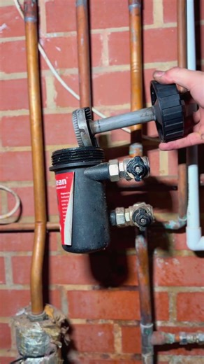 🚨 This is why your boiler might keep breaking down #befix #heatingengineer #boiler #local