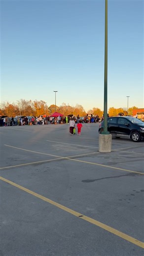 🎃WOW 👻 what an incredible night! Over 1,500 people came out to celebrate our annual Lake Fenton PTO - West Shore & Torrey Hill Trunk-or-Treat, and we couldn’t be more grateful for this amazing community! A huge, huge thank you to all of our trunk hosts who went above and beyond 🤩 your creativity, energy, and candy-giving spirit made the night magical for our kids! 🍬 PLUS shout out to our amazing local business trunk hosts, businesses who donated candy, and of course Fenton Township - MI Fire