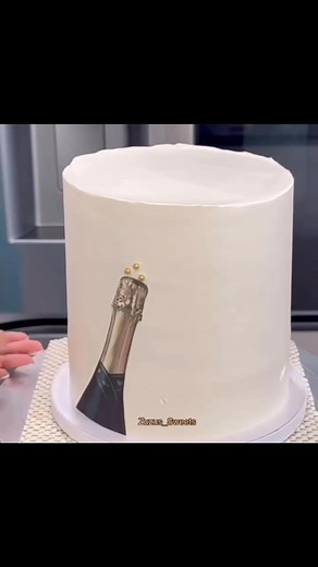 Beautiful champagne bubbles cake tutorial by Zuzus Sweets. | 24/7 Cake Affairs Blog