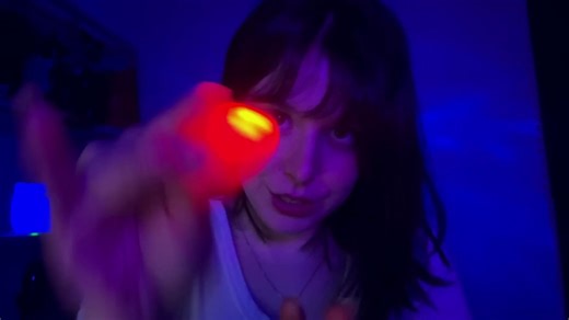 Amanda ASMR|指灯搭配快速口腔音