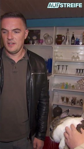 Rabbit stolen from cage due to starvation! #patrol #police #sat1 #otto #rabbit #child #hutch