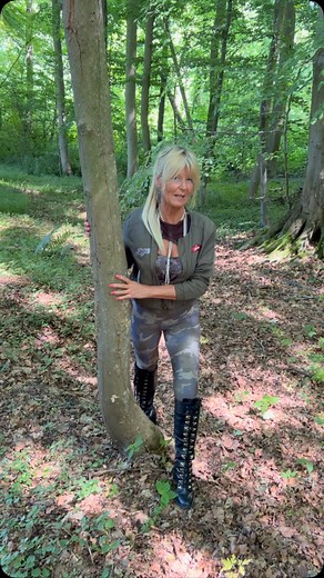 die.vintage.barbie on Instagram: "Crazy Name Videos für alleZuruf auf Wunsch Bestellung Infos per Pn"