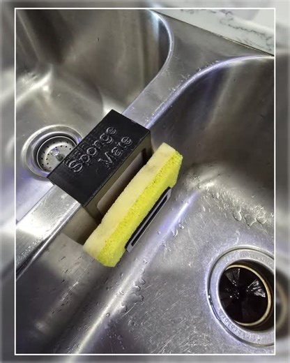 2B Creations on Instagram: "✨ Organization is the key to a stress-free kitchen! 🍽️ Meet the 2B Creations Low Profile Double Sink Sponge Holder – the perfect blend of style and functionality! 🧽 With its sleek design and space-saving features, this sponge holder keeps your sink area tidy and efficient. No more soggy sponges or cluttered counters! 🙌 Upgrade your kitchen's aesthetic while enjoying effortless access to your cleaning essentials. 😍 Don't miss out on this game-changer for just $9.99
