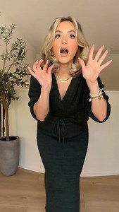 Perfect little comfy matching sets 👌🏼🙊 #outfitinspo Comment SET3 for links to your DM 💋 Comenta ENLACE y te mando links a tu DM 😍 HOW TO SHOP? ✔️ Tap my bio > find your post 😎 ✔️ Shop on the FREE LTK APP (search ImLola) ✔️ Comment LINK on the post & check your DM 🤗 ✔️Copy/paste in browser 🔗 https://liketk.it/5JA0L ✔️Shop this look on my JAN 🛒 highlight 👌🏼 #outfitinspiration #styletip #winterlook | •••Lolita