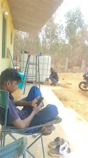 Tap on a clip to paste it in the text box.Use the edit icon to pin, add or delete clips.