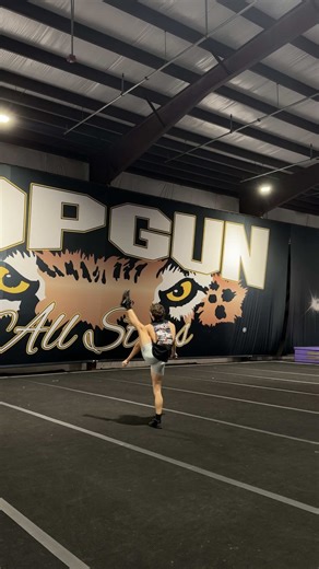 Getting Back into Tumbling: Tips for Cheerleaders