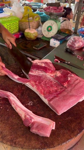 Cutting Ribs | Fast & Clean Butcher Skills 🔥 #butcherskills #meatmarket #ribs
