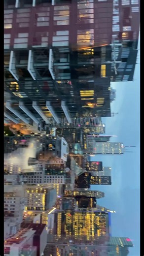 44th Floor 'ਤੇ Rooftop Restaurant! 😱 ਟੋਰਾਂਟੋ ਦਾ ਘੈਂਟ ਵਿਊ | Kōst Bisha Hotel